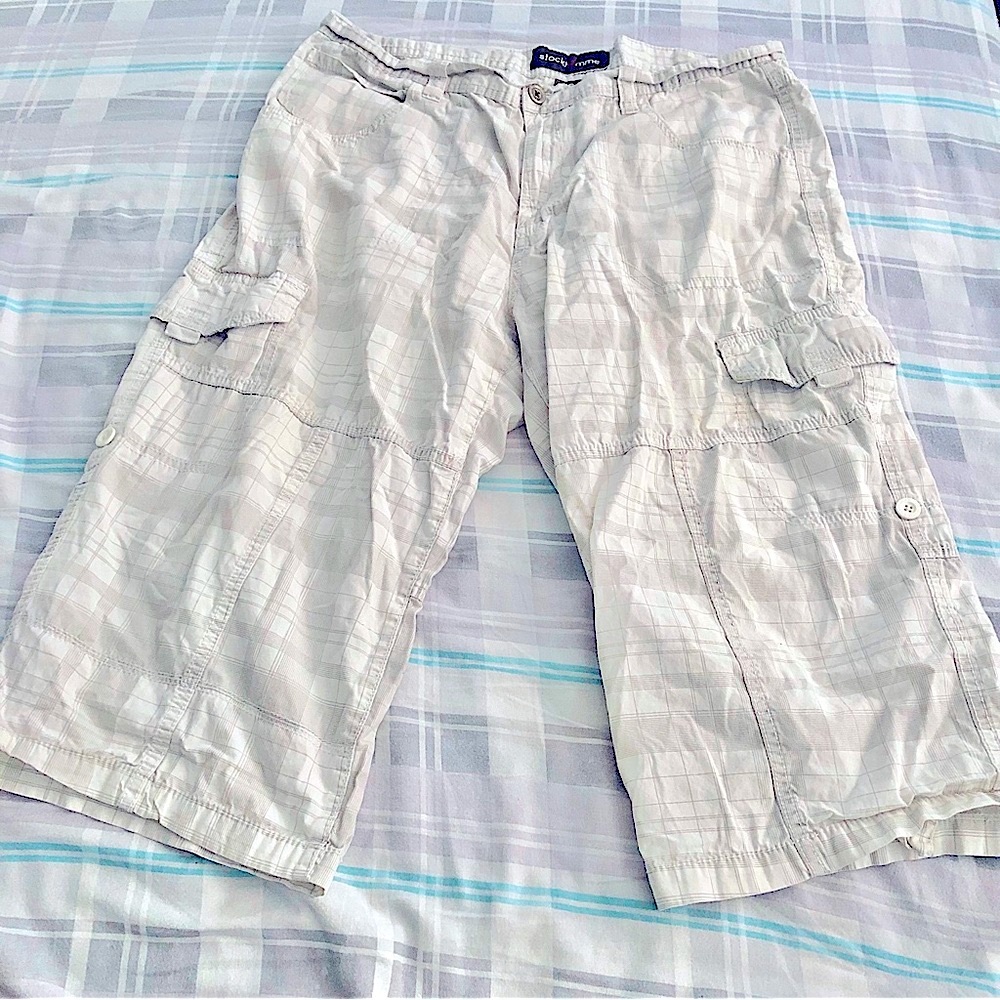 Stockhomme Adjustable 18” Long Cargo Shorts Belt Loops Pockets Cream Size 36